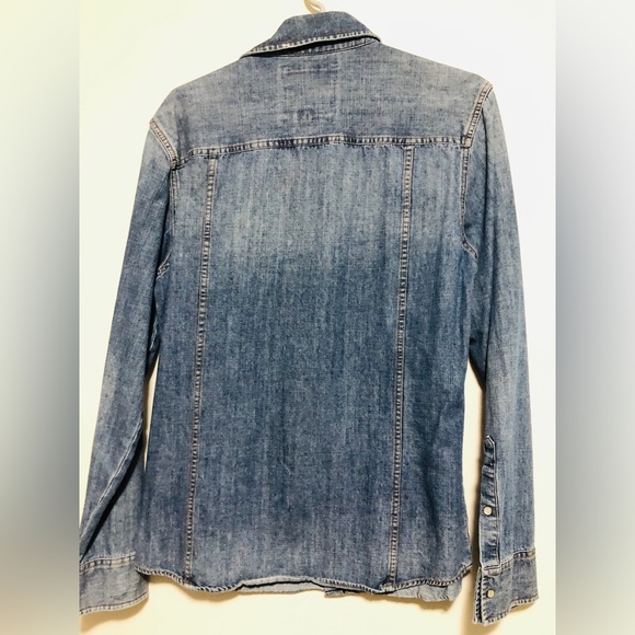 Blue Shirts - Picture 2 of 3